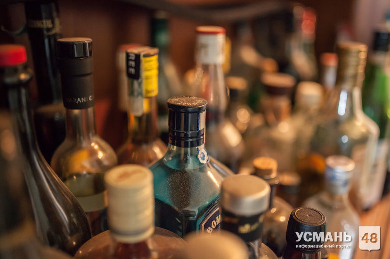Сотрудники управления потребительского рынка не нашли суррогатного алкоголя в магазинах Усманского района
