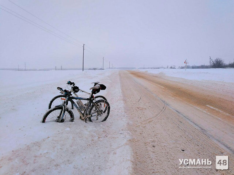 Липецкие велосипедисты проехали по снегу до Усмани