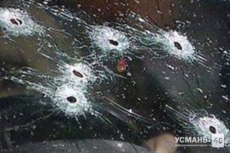 23-летний житель Усмани обстрелял автомобиль неприятеля