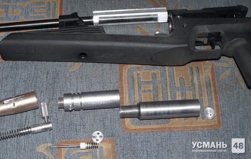 Жителя Усманского района обвиняют в незаконном изготовлении и хранении огнестрельного оружия