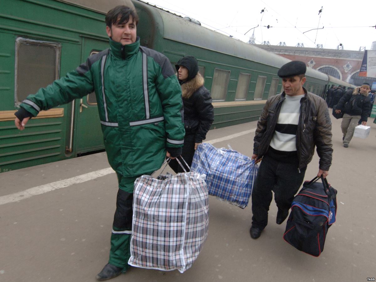 64 мигранта выдворены за пределы РФ из Липецкой области