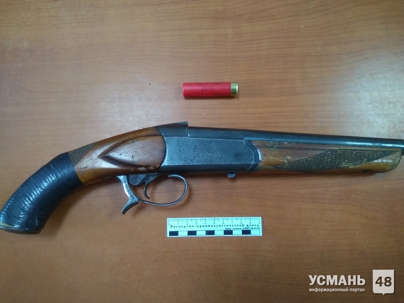 Жительница Усманского района нашла ружье и сделала из него обрез