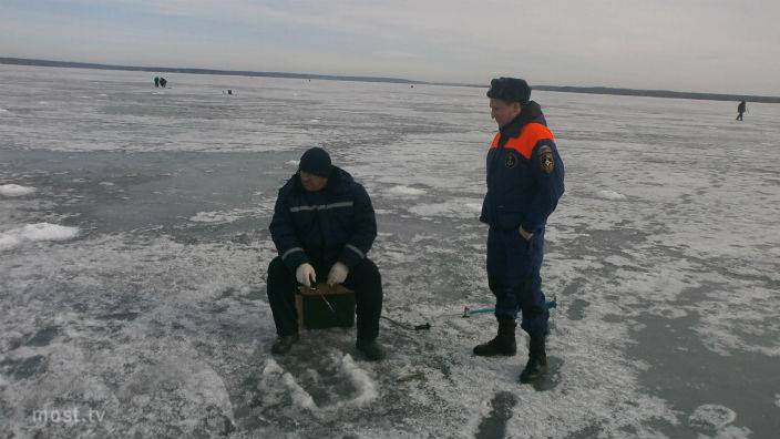 Спасатели проверили состояние льда на реках Липецка, Усмани и Задонска