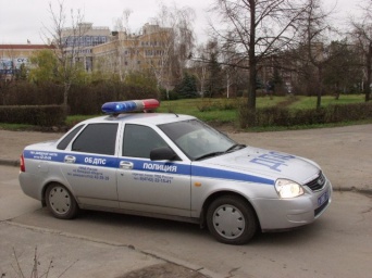 В Усманском районе житель Воронежа пытался дать взятку полицейскому