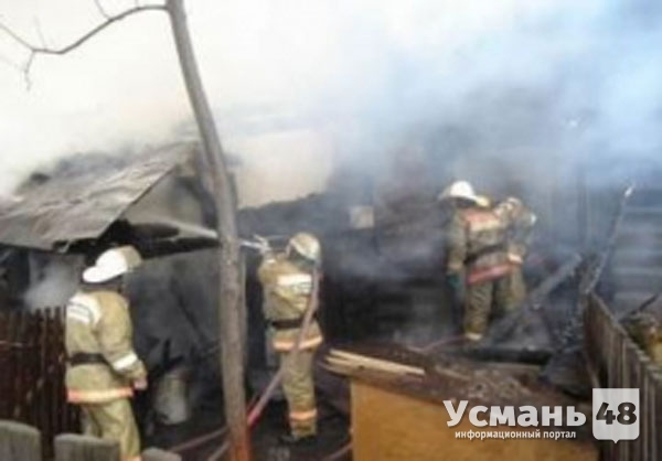 Пожарные тушили сарай в с. Никольское