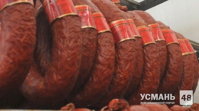 В Усмани приятели украли из магазина коньяк и колбасу