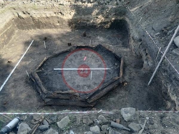 Липецкие археологи откопали башню Усманской засечной черты.